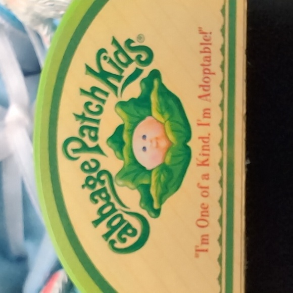 2005 Heirloom Carleton Cards Cabbage Patch Kids Christmas Ornament. - Picture 2 of 9